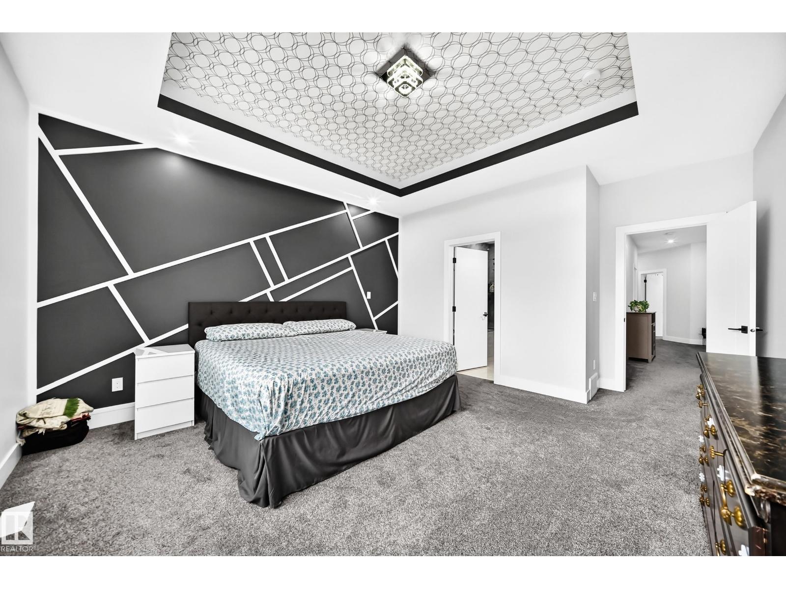 3207 160 ST SW - 32