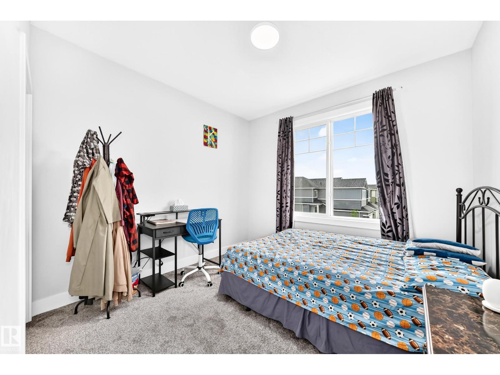3207 160 ST SW - 43