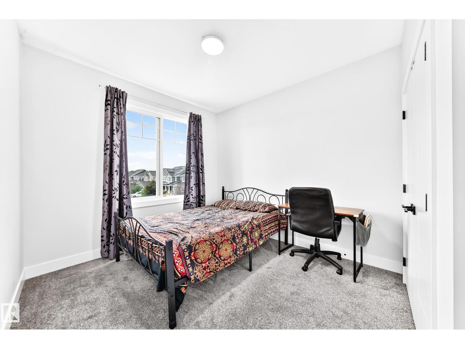 3207 160 ST SW - 45