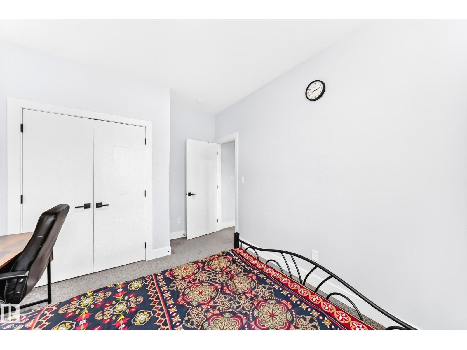 3207 160 ST SW - 46