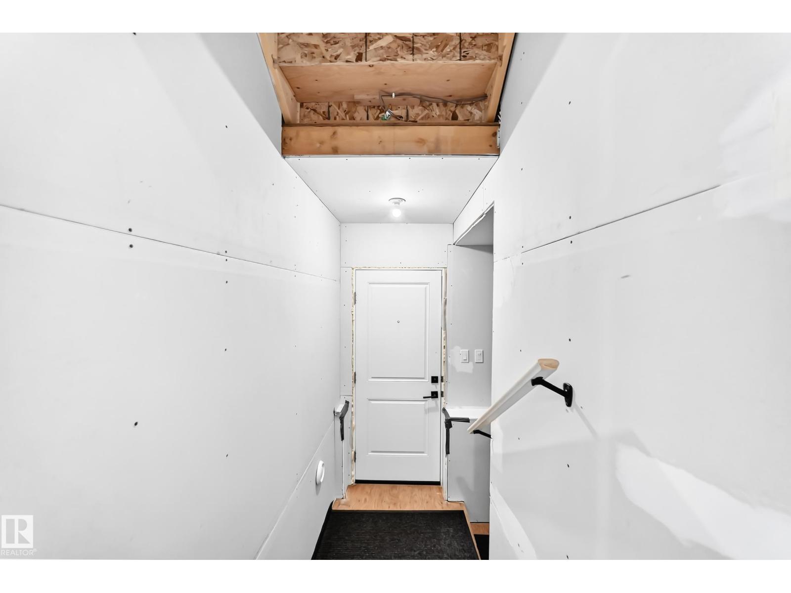 3207 160 ST SW - 55