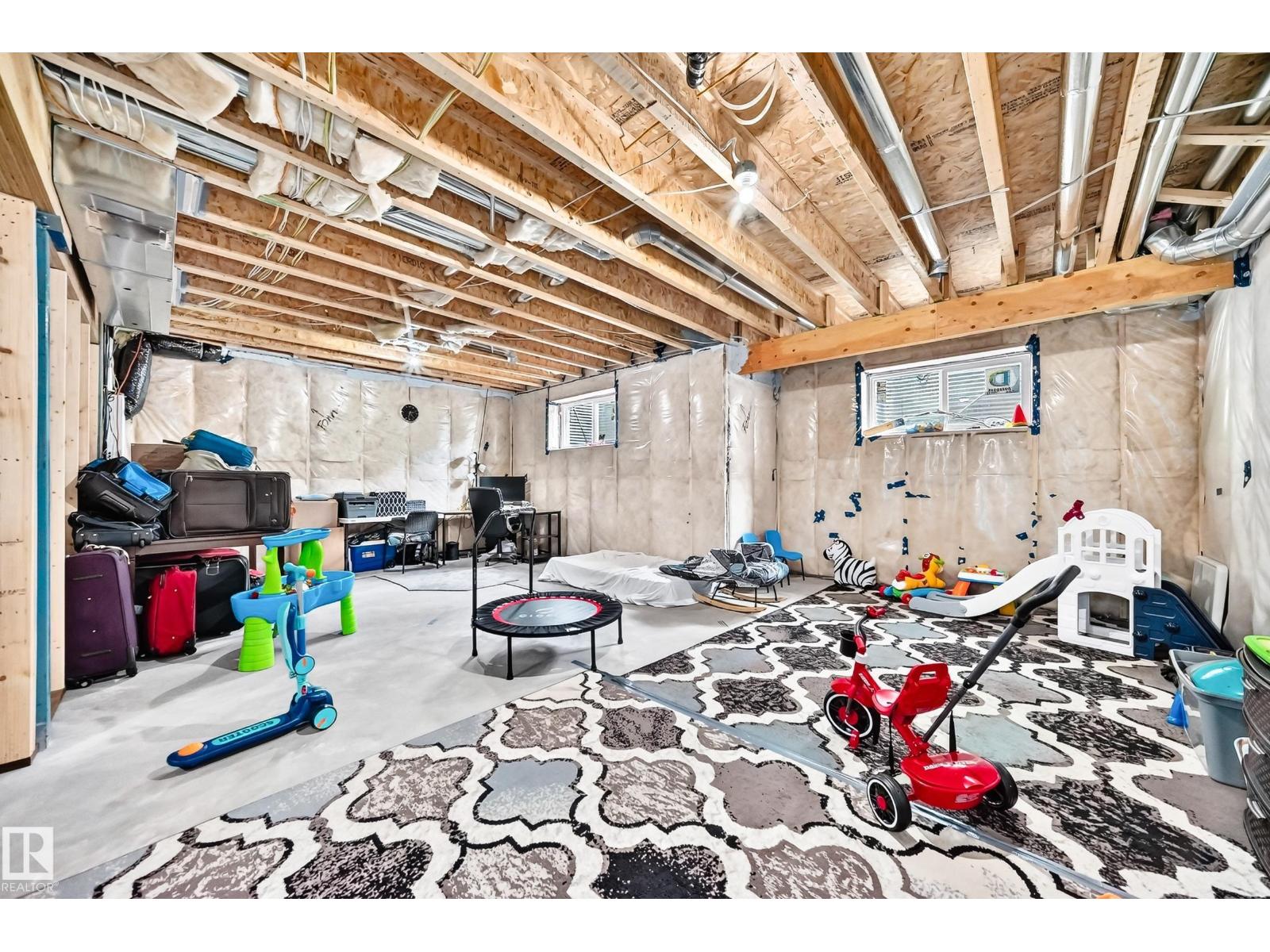3207 160 ST SW - 56