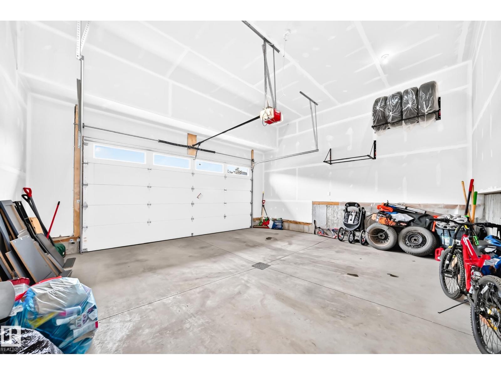 3207 160 ST SW - 60