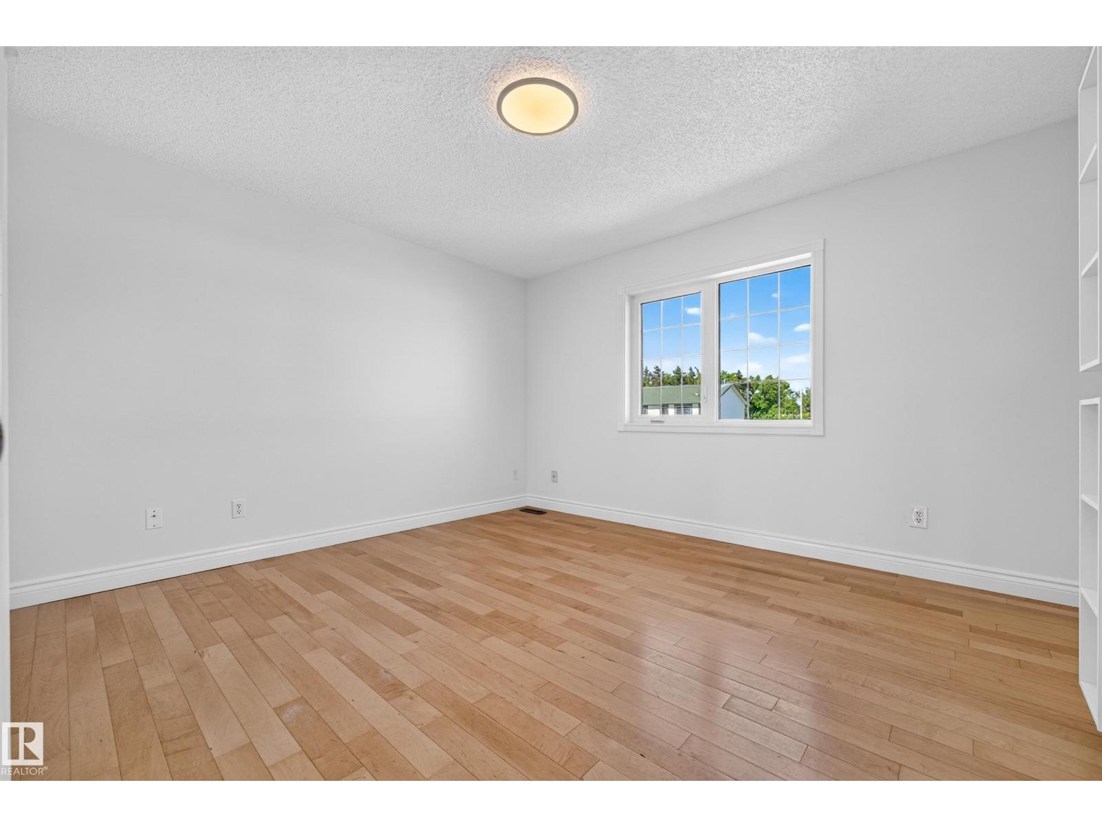 13449 33 ST NW — photo 22