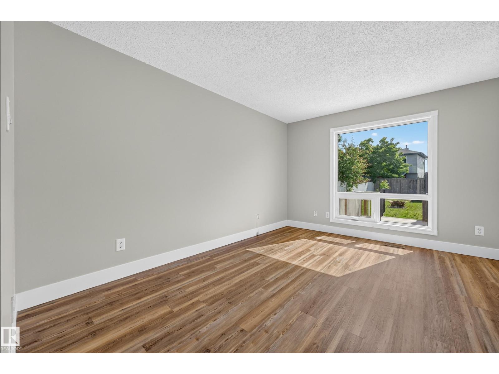 13449 33 ST NW — photo 8