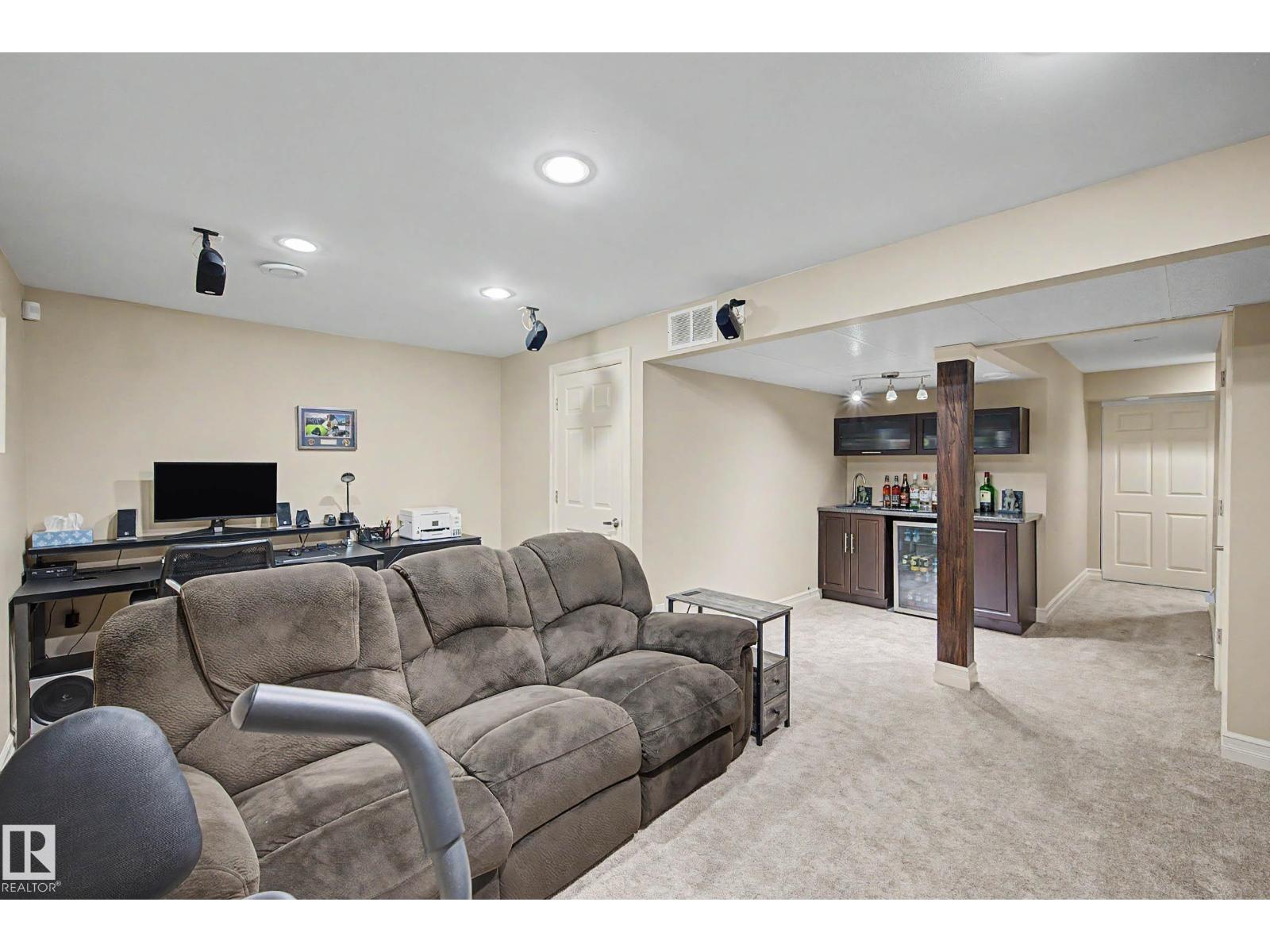 12119 167A AV NW — photo 38