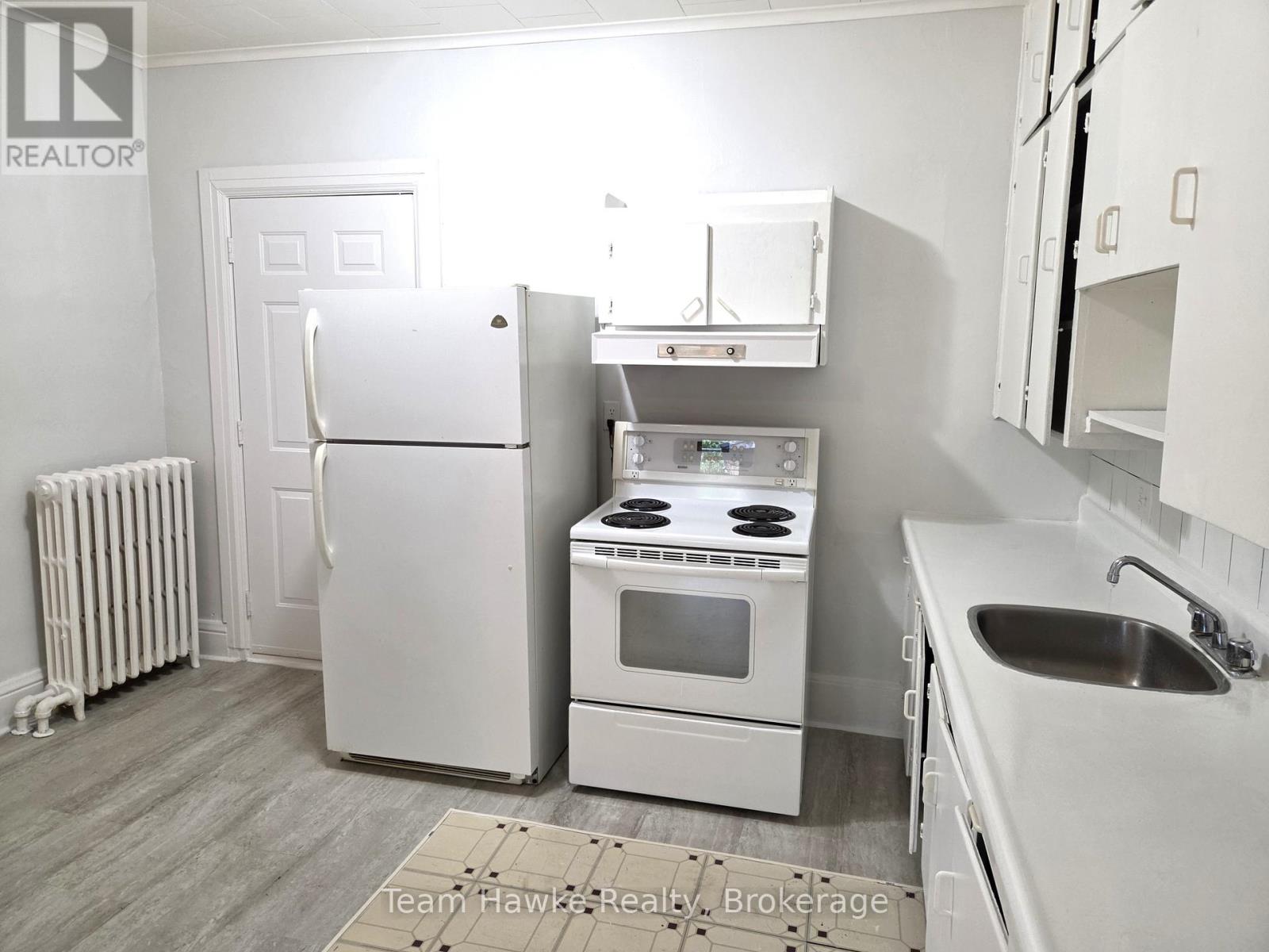 405 DOMINION AVENUE - 12