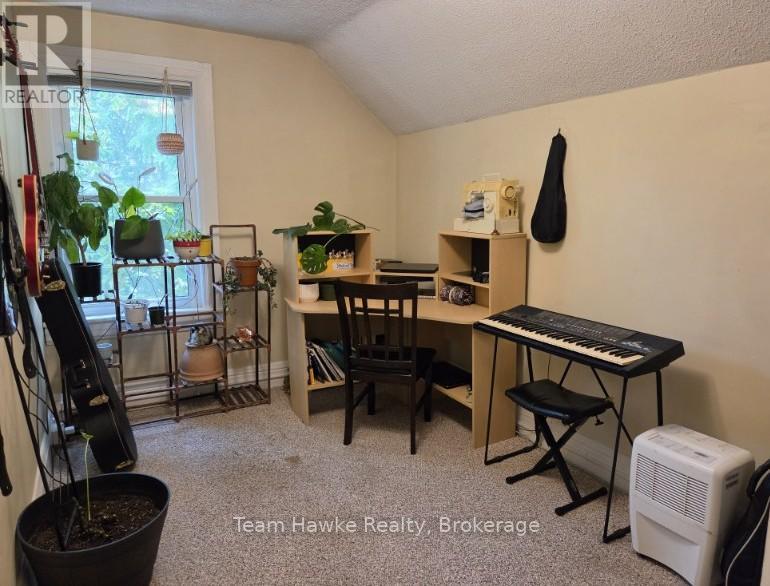 405 DOMINION AVENUE - 5