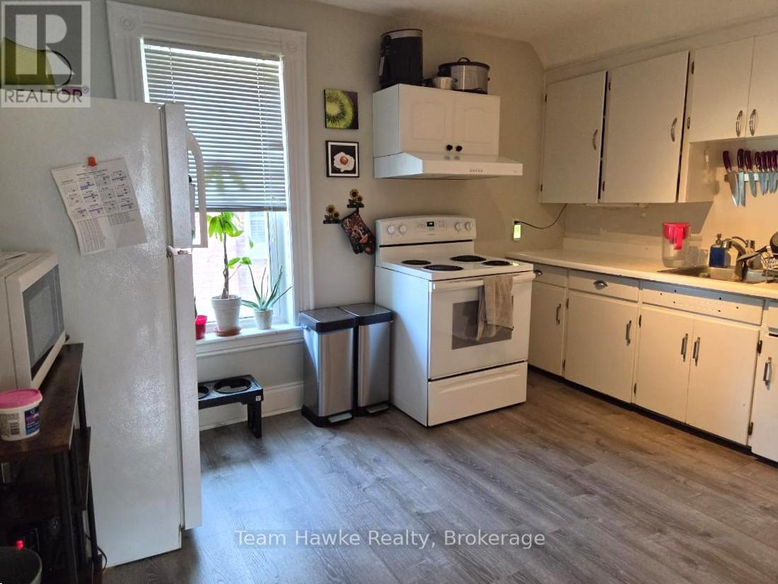 405 DOMINION AVENUE - 3
