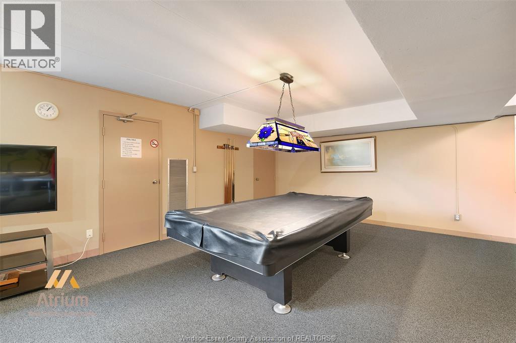 #315 310 VILLAGE GROVE DRIVE - 36