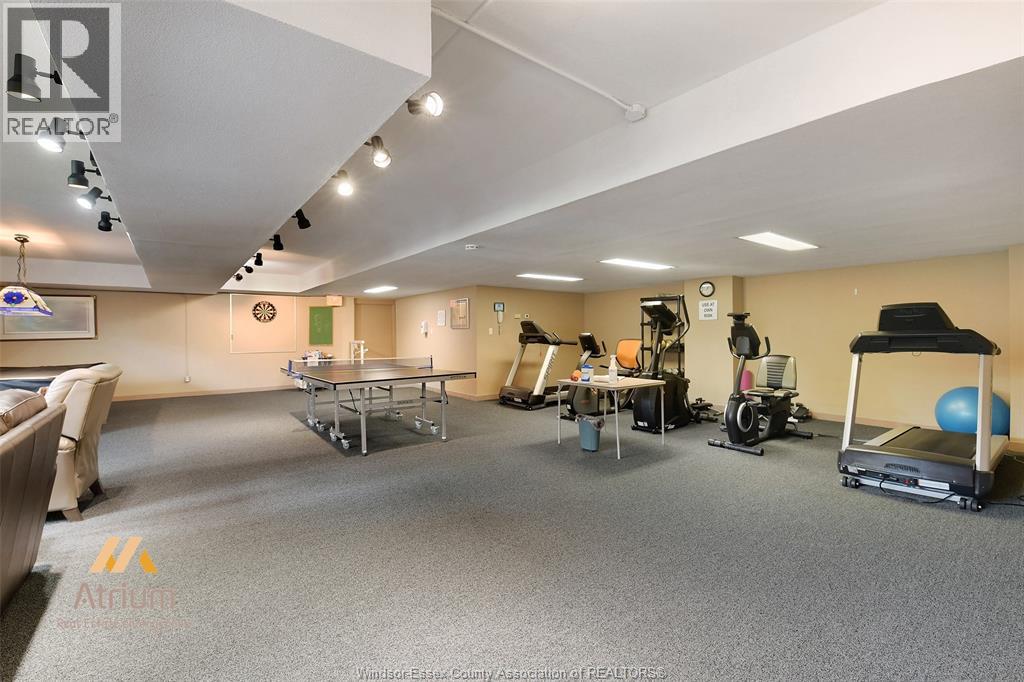 #315 310 VILLAGE GROVE DRIVE - 37