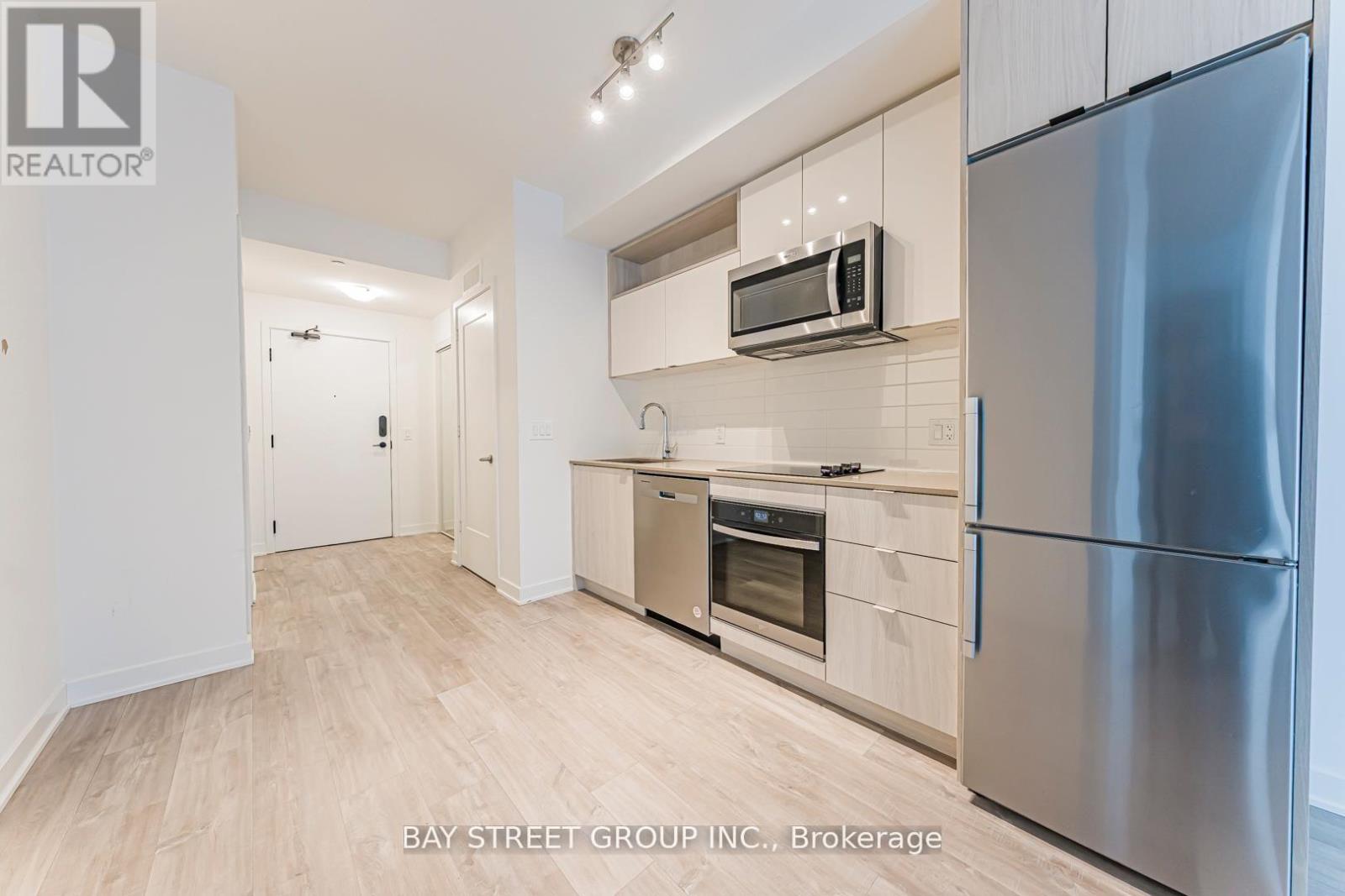 #1227E 70 PRINCESS STREET - 11