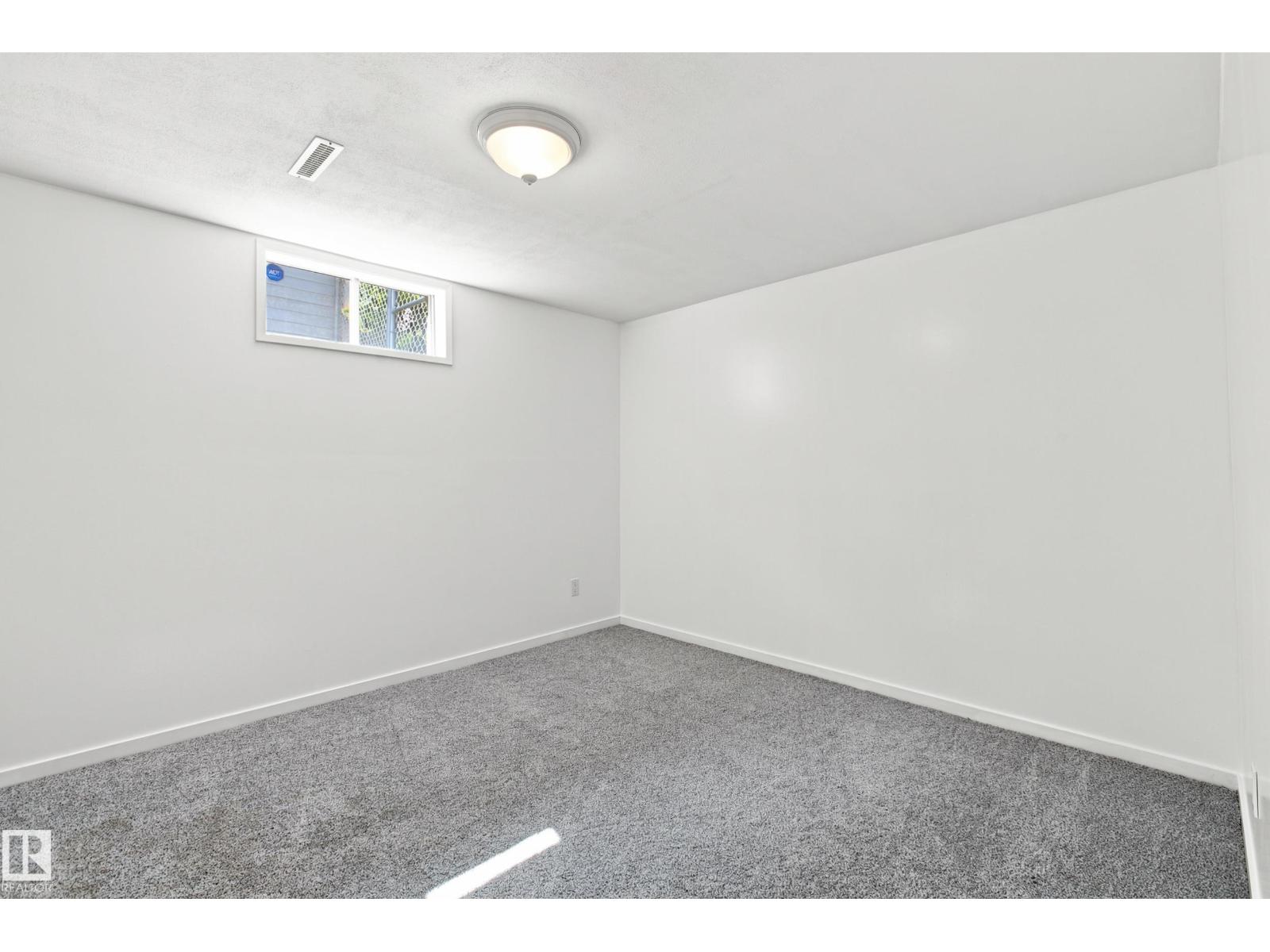 2 MORELAND RD — photo 24