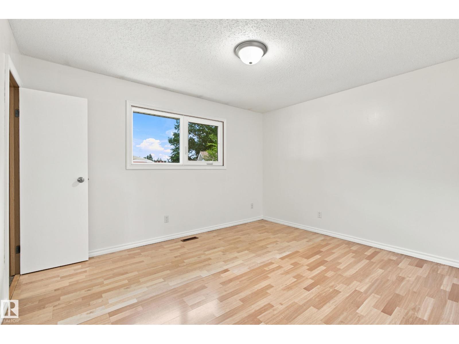 2 MORELAND RD — photo 15