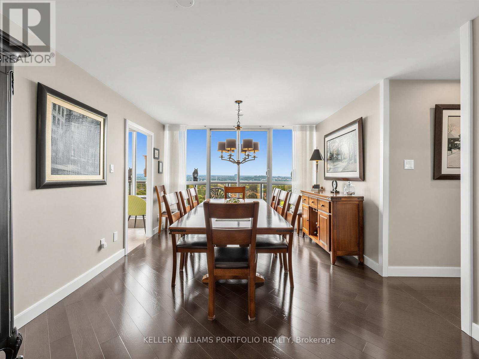 #PH208 2 WESTNEY ROAD N - 16
