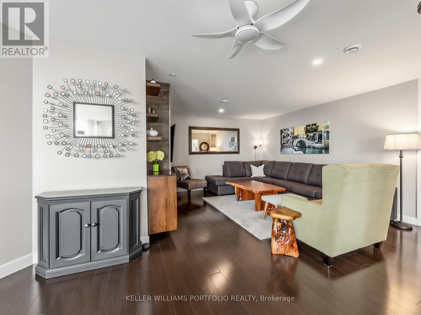 #PH208 2 WESTNEY ROAD N - 6