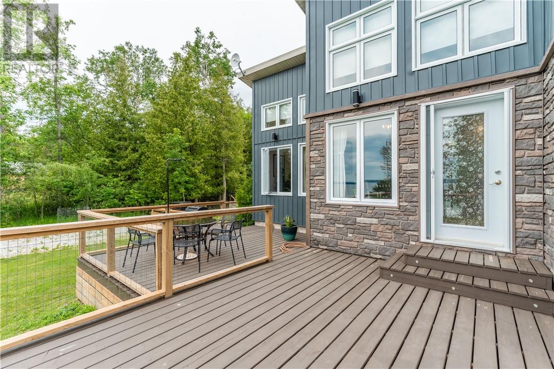 1386 Bay Estates Road S - 28