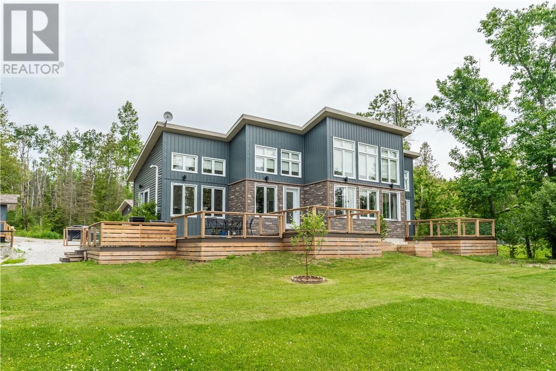 1386 Bay Estates Road S - 3