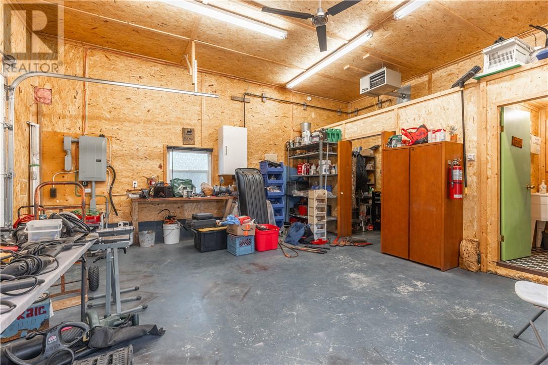 1386 Bay Estates Road S - 31