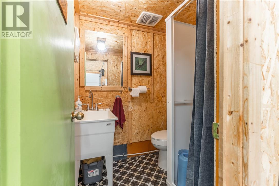 1386 Bay Estates Road S - 35