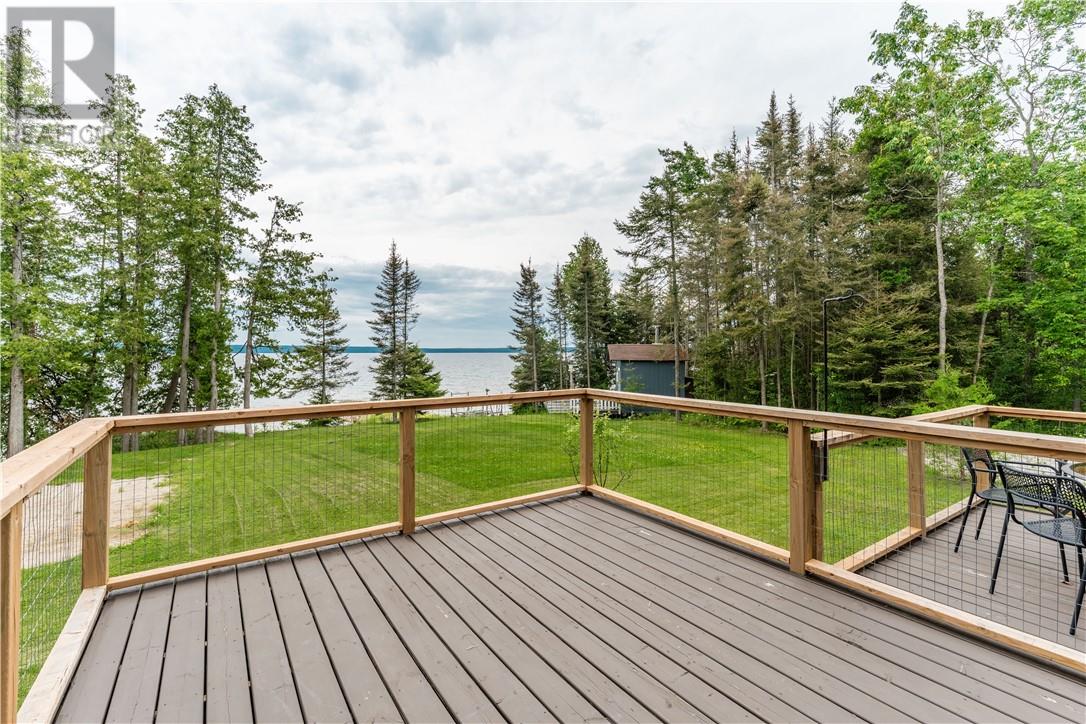 1386 Bay Estates Road S - 36