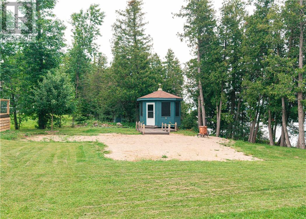 1386 Bay Estates Road S - 41
