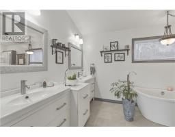 1386 Bay Estates Road S, Sheguiandah, ON P0P1W0 Photo 22