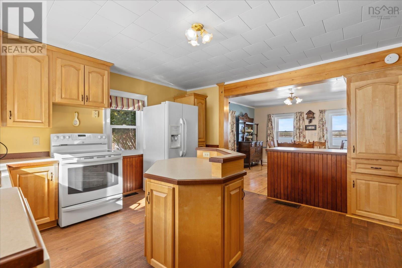 406 Kingsburg Road - 8