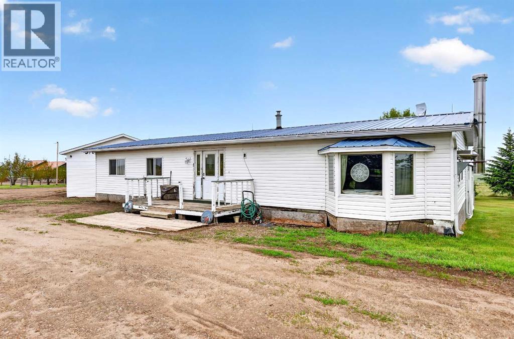 242041 Township Road 262 - 5