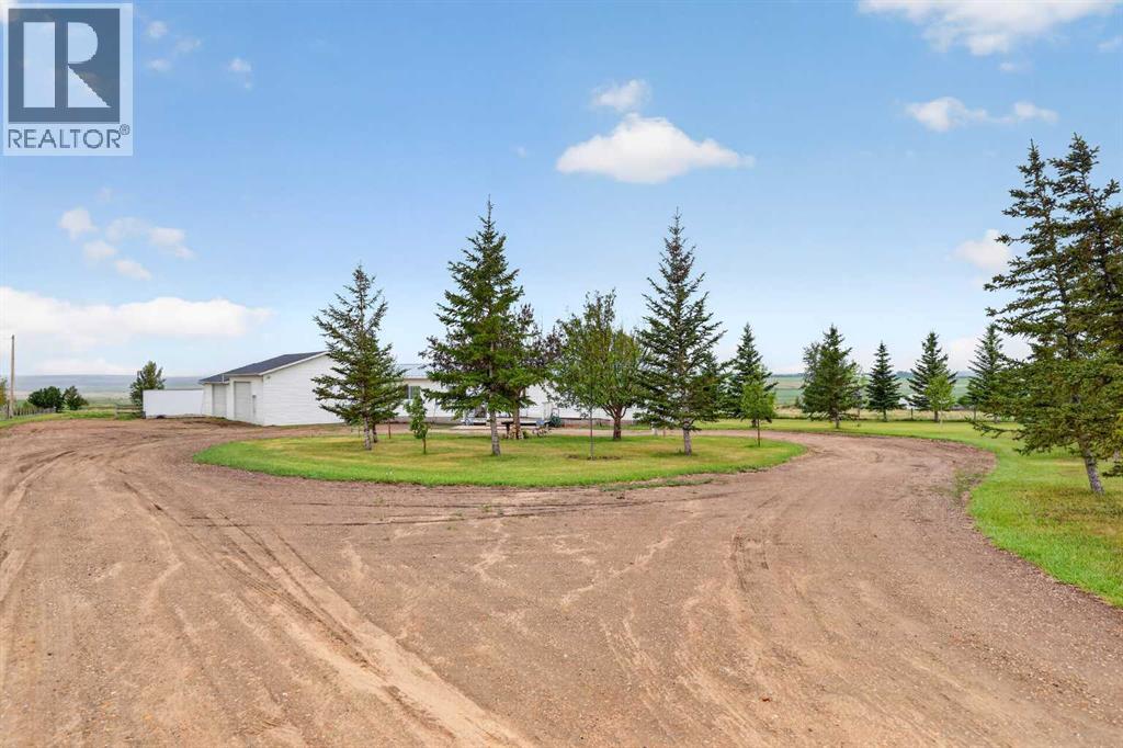 242041 Township Road 262 - 4
