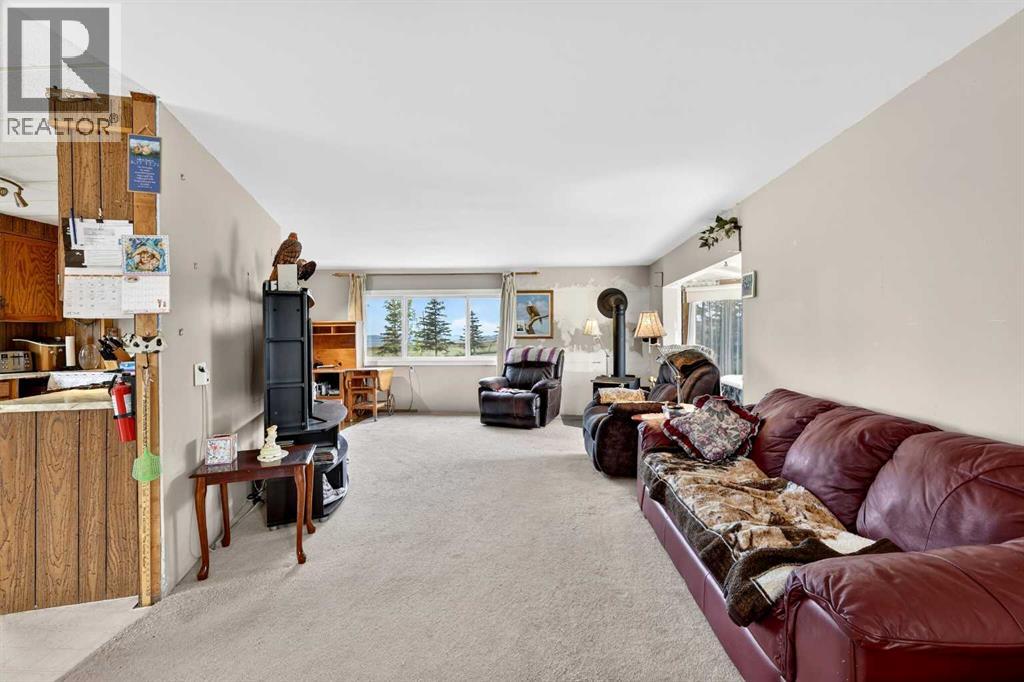 242041 Township Road 262 - 15