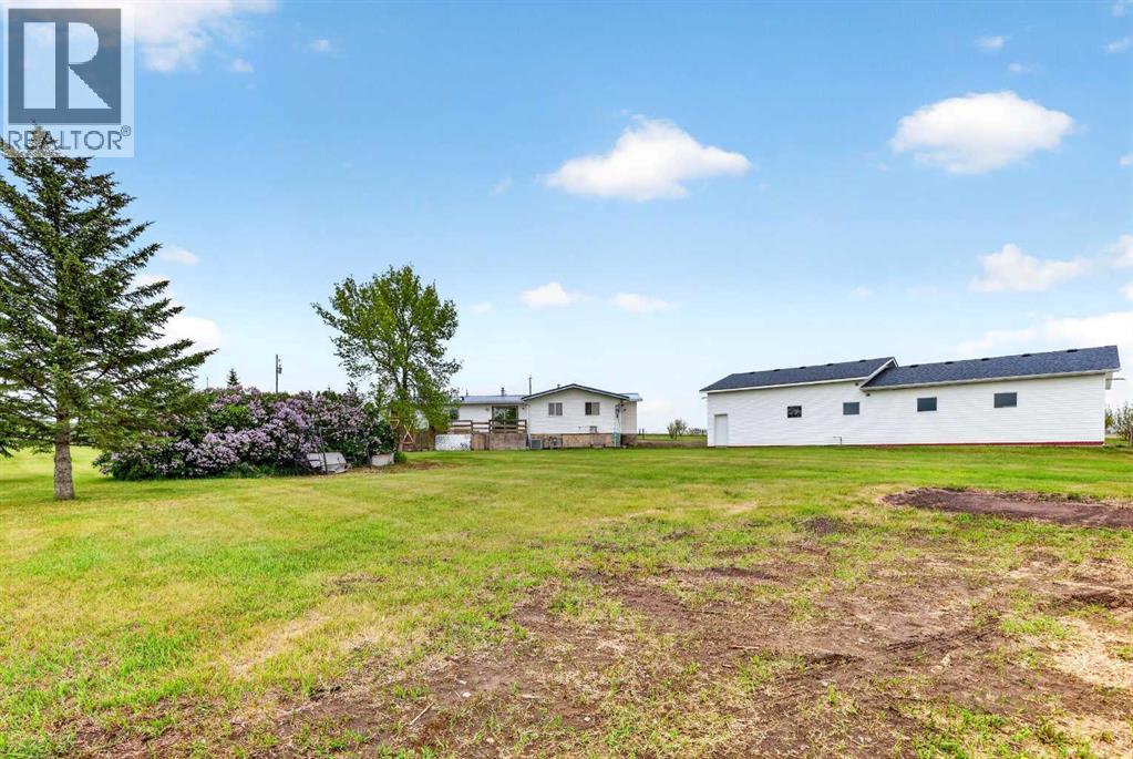 242041 Township Road 262 - 10