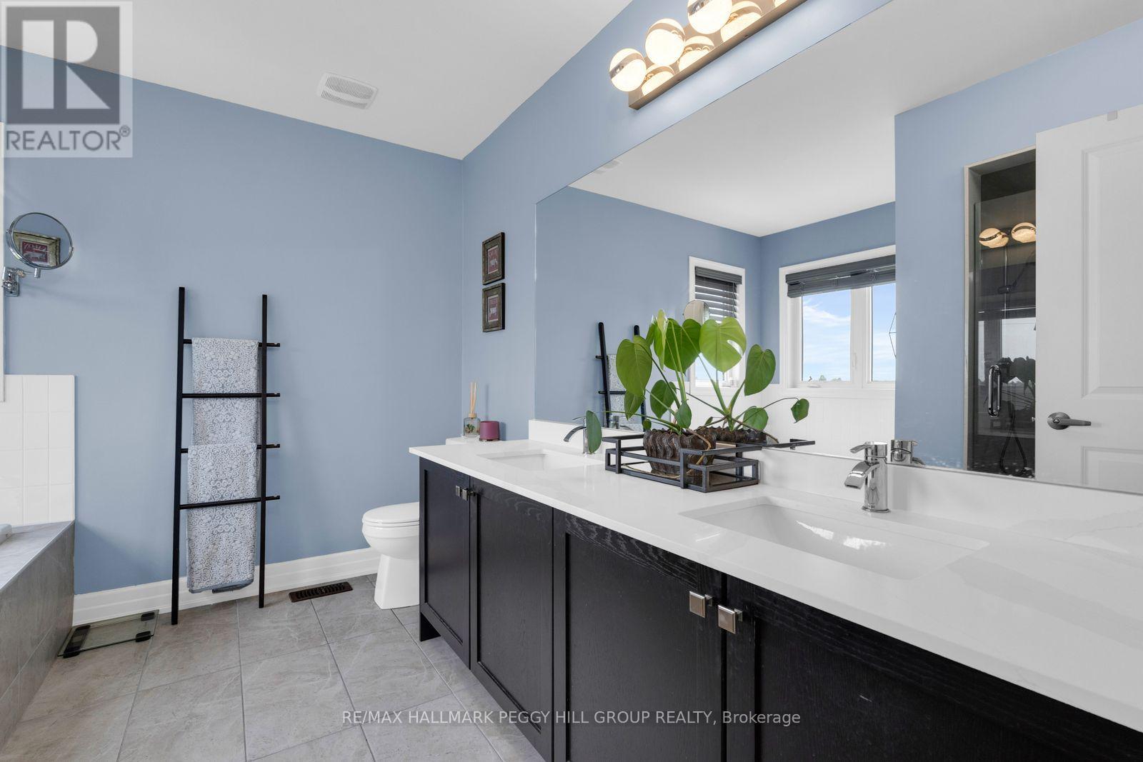 15 WAGNER CRESCENT - 11