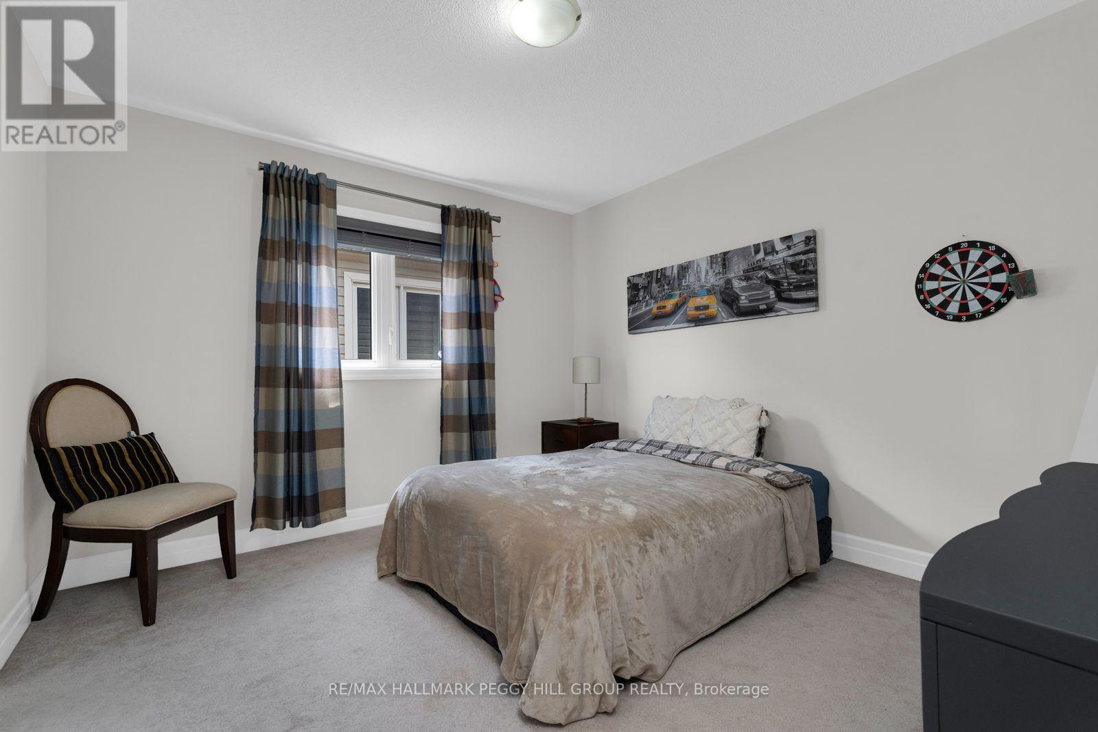 15 WAGNER CRESCENT - 13