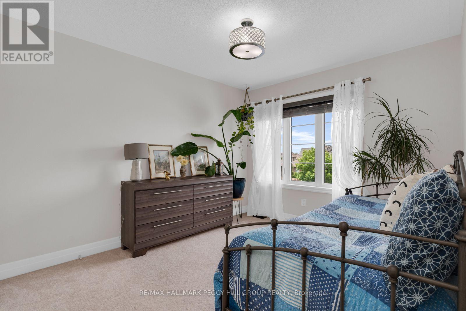 15 WAGNER CRESCENT - 15
