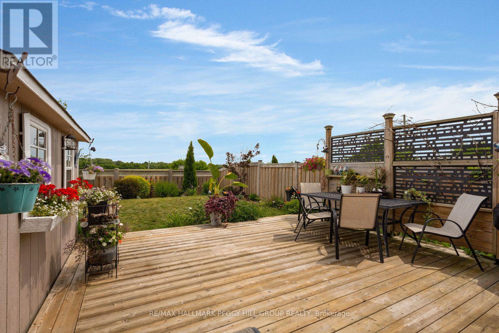 15 WAGNER CRESCENT - 19