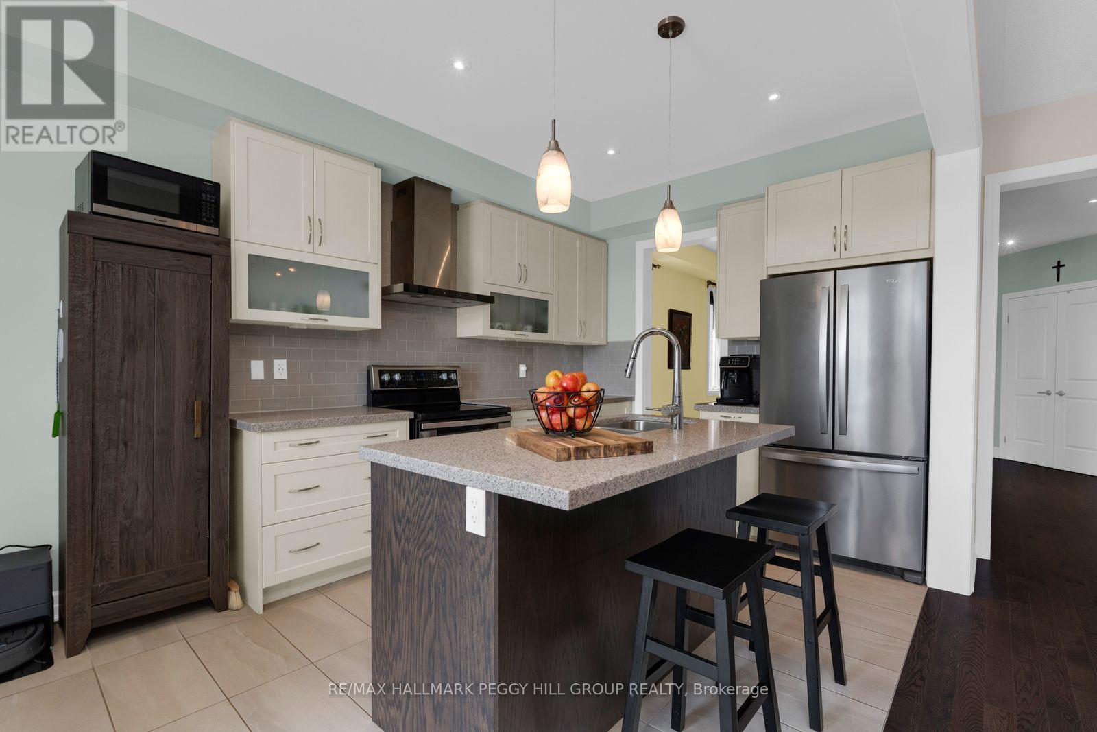 15 WAGNER CRESCENT - 6