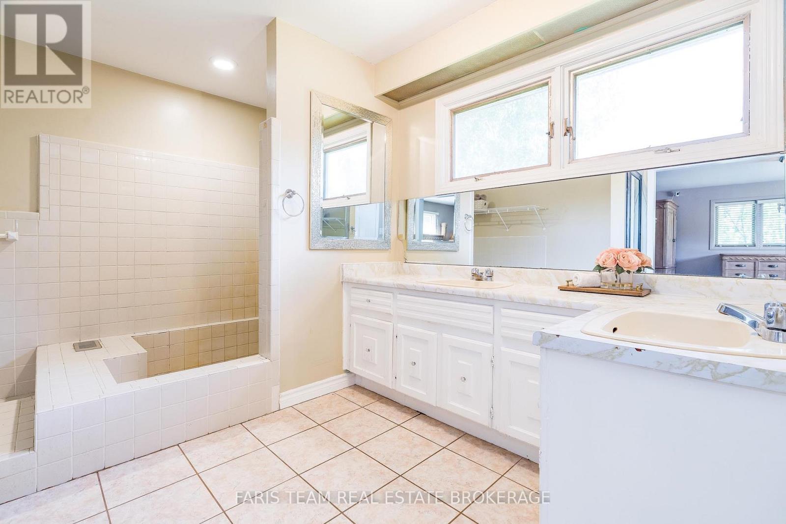 175 SOUTH SUMMIT FARM ROAD - 22