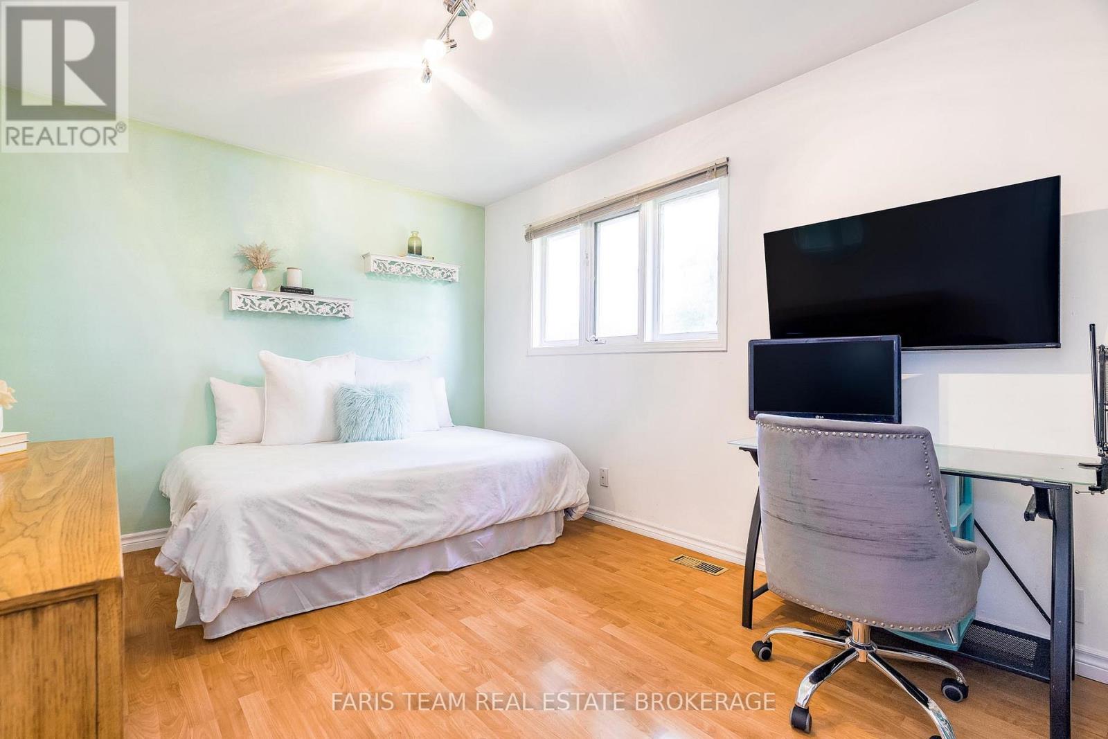 175 SOUTH SUMMIT FARM ROAD - 24