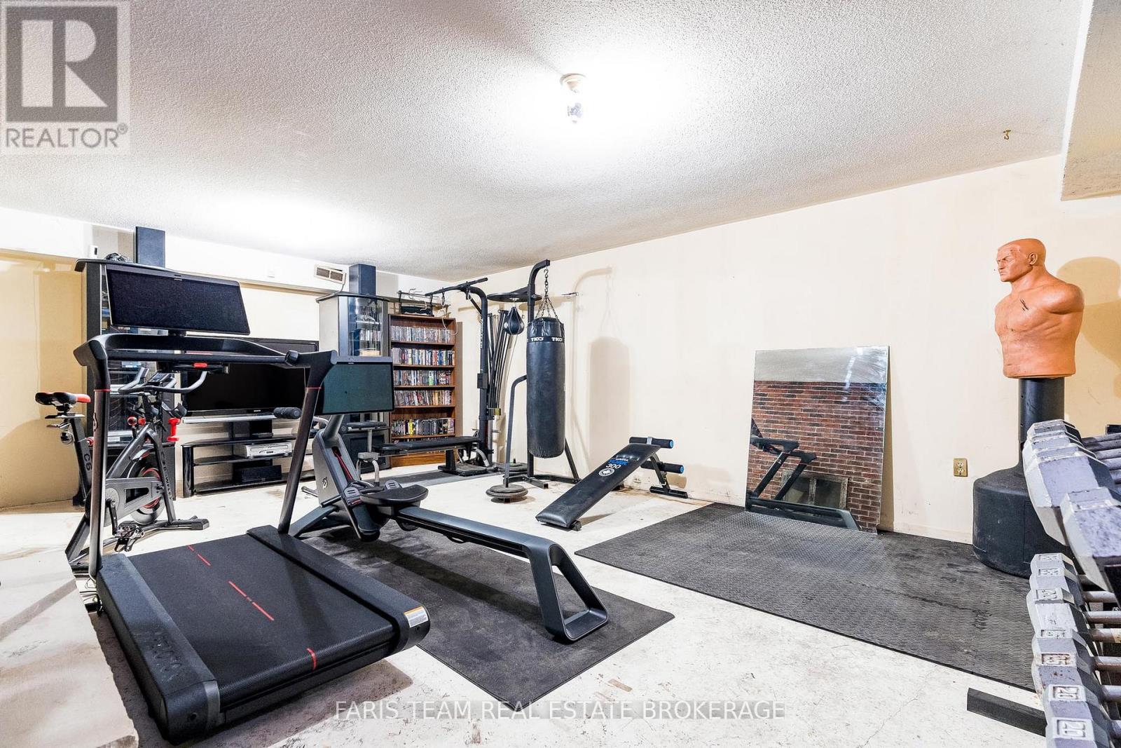 175 SOUTH SUMMIT FARM ROAD - 26