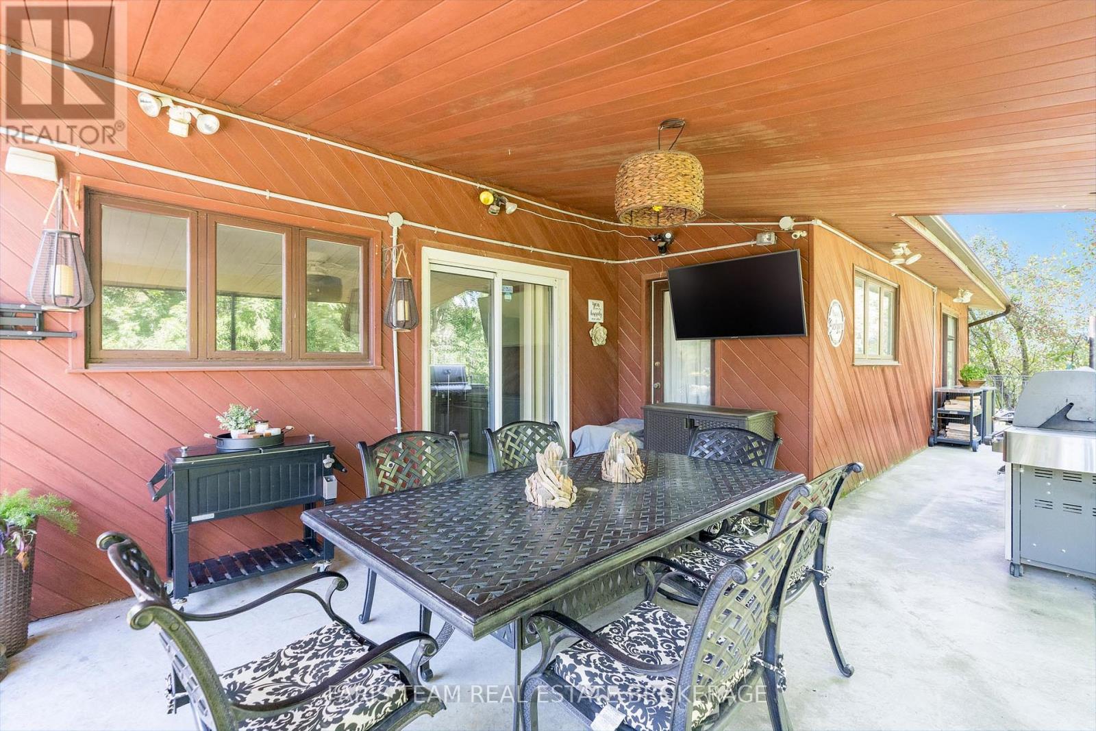 175 SOUTH SUMMIT FARM ROAD - 32