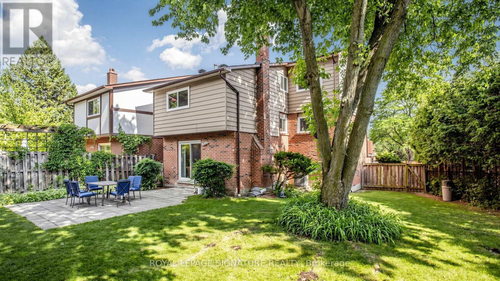 12 LINTON COURT - 16