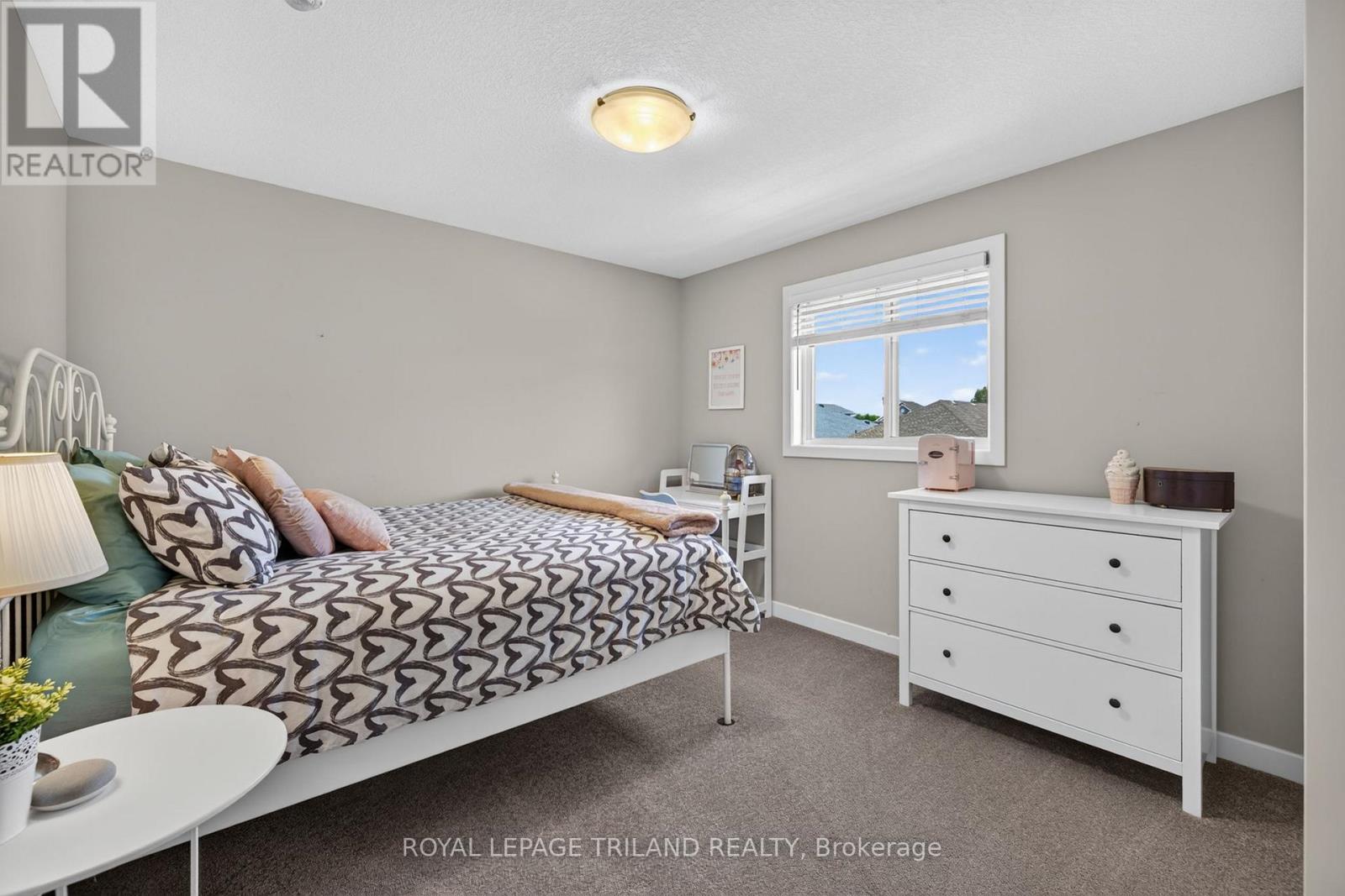 11 EMPIRE PARKWAY - 29