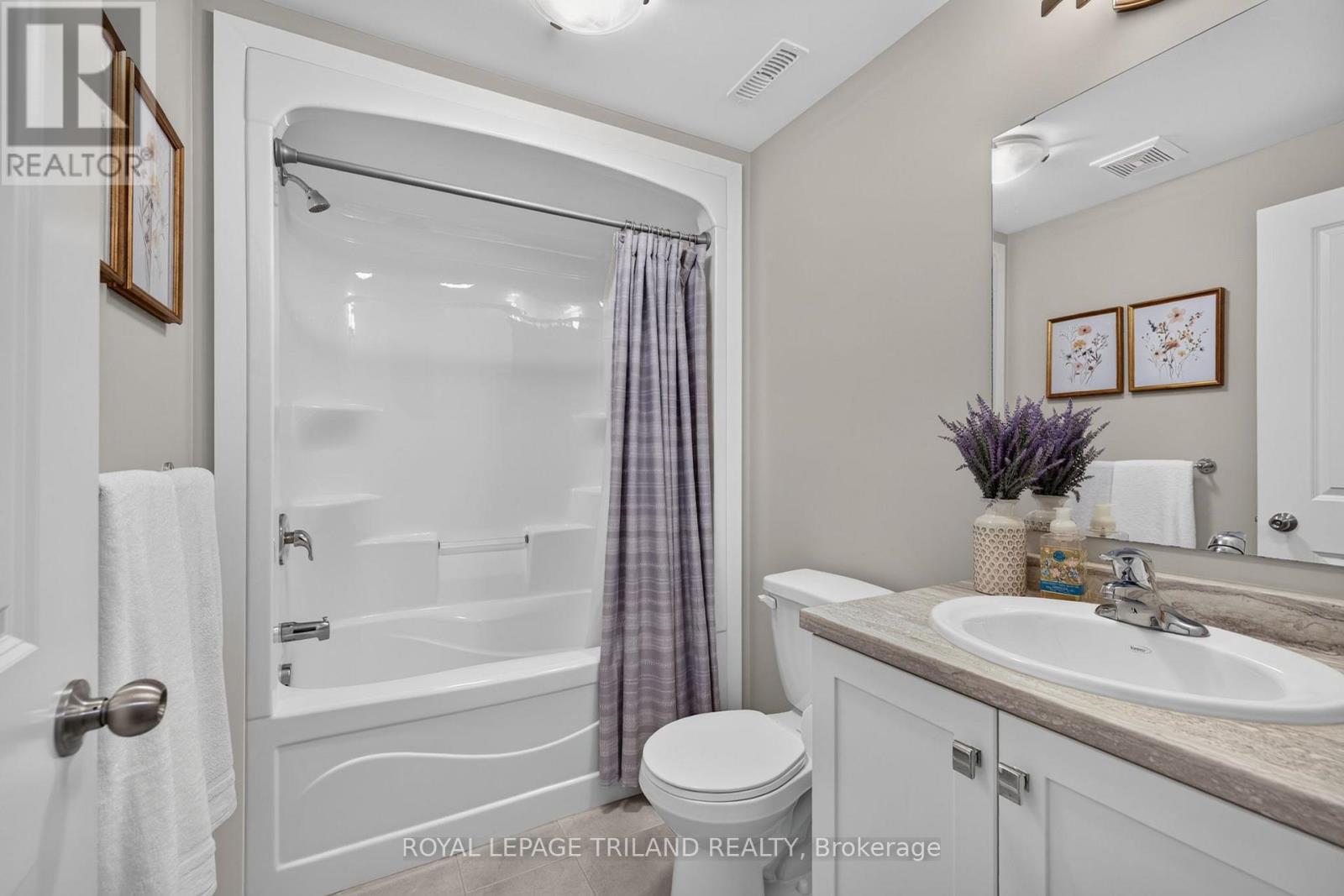 11 EMPIRE PARKWAY - 36