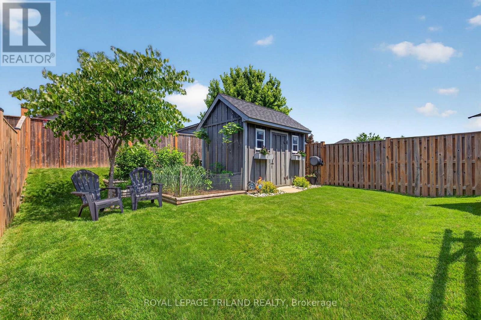11 EMPIRE PARKWAY - 44