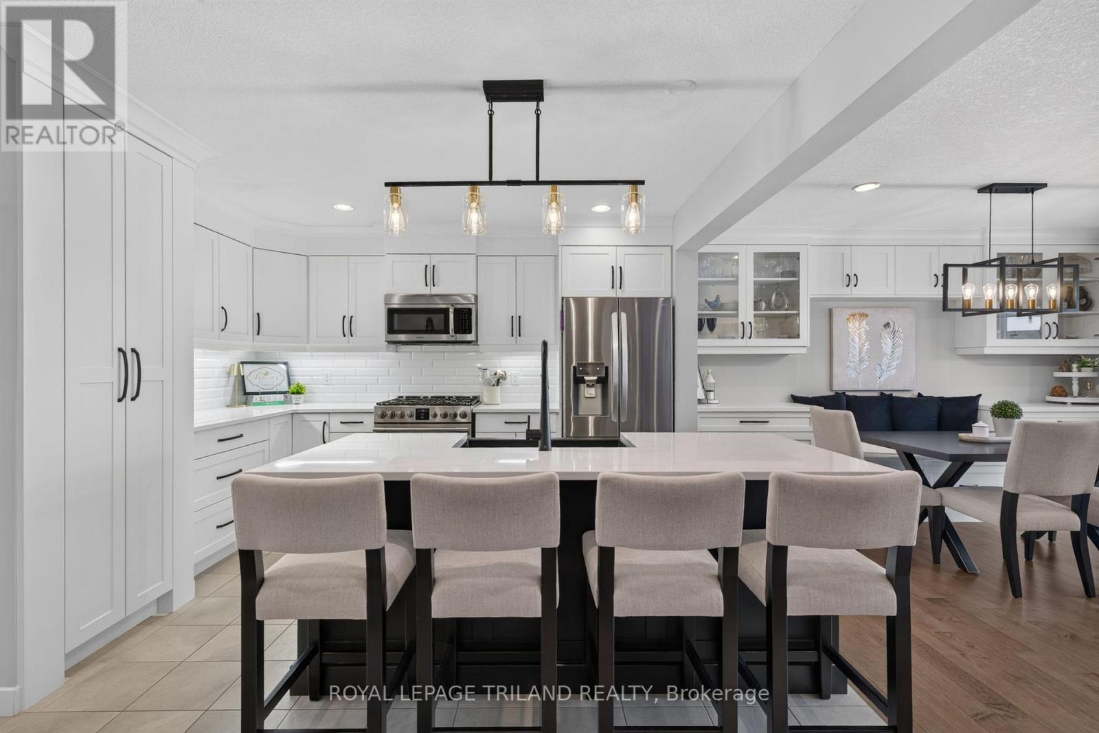 11 EMPIRE PARKWAY - 7