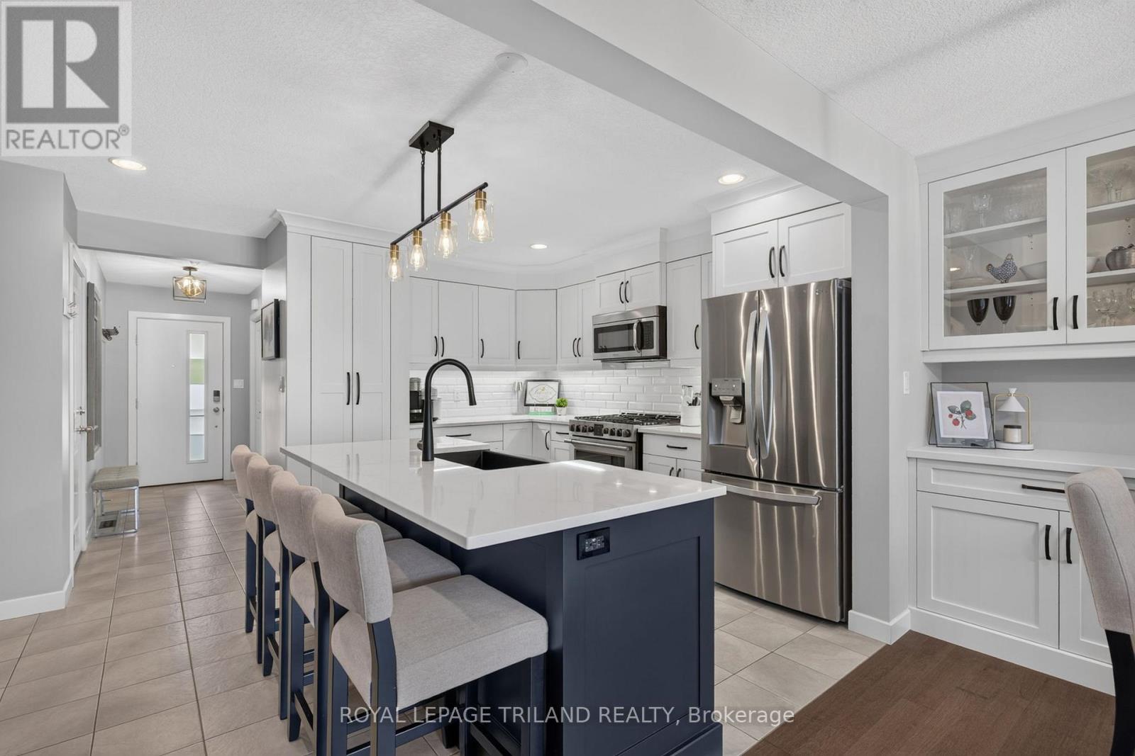 11 EMPIRE PARKWAY - 8