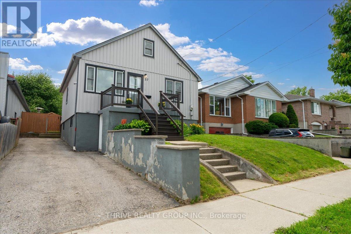 37 EMERY STREET W - 3