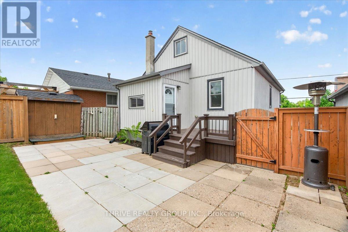 37 EMERY STREET W - 36