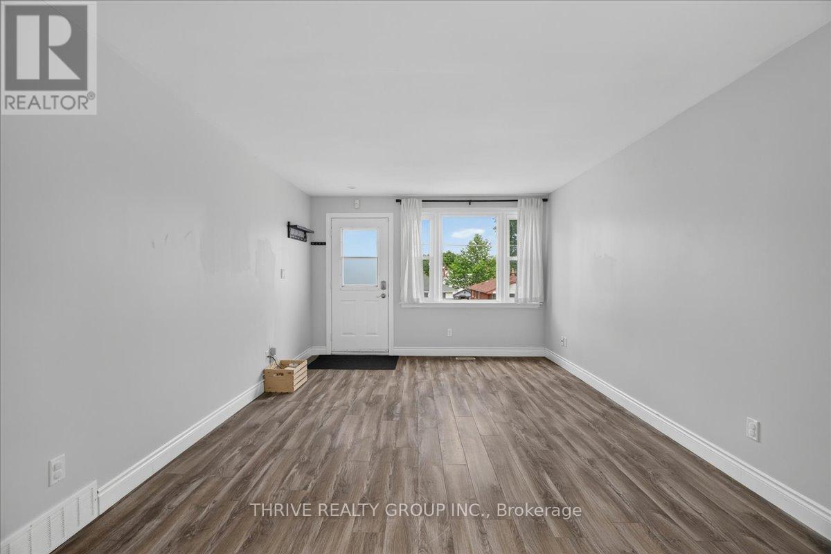 37 EMERY STREET W - 4